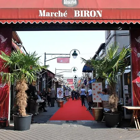 Biron Deluxe Flea Market Of Paris, Porte De Montmartre Lejlighed